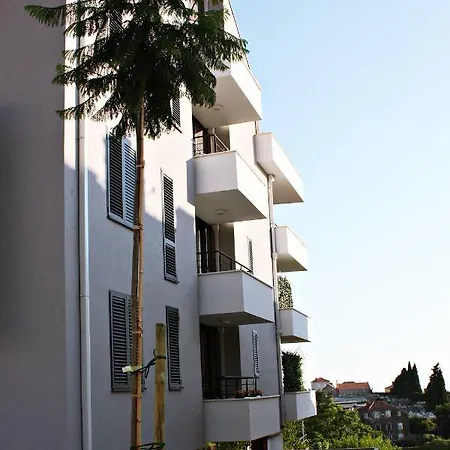 Dora Appartement